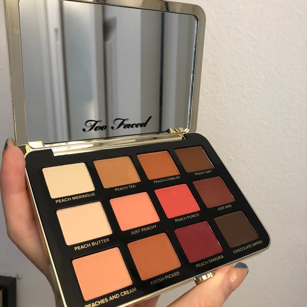 Too Faced Eye Shadow Palette(new) Velvet Matte